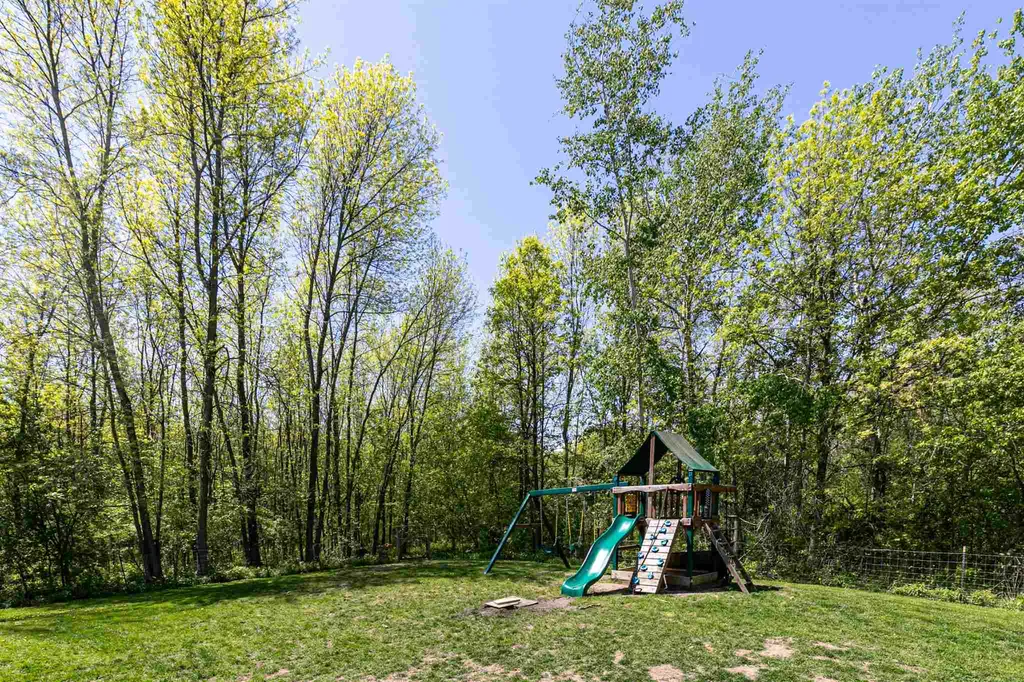 271 Us Route 2 Grand Isle VT 05458