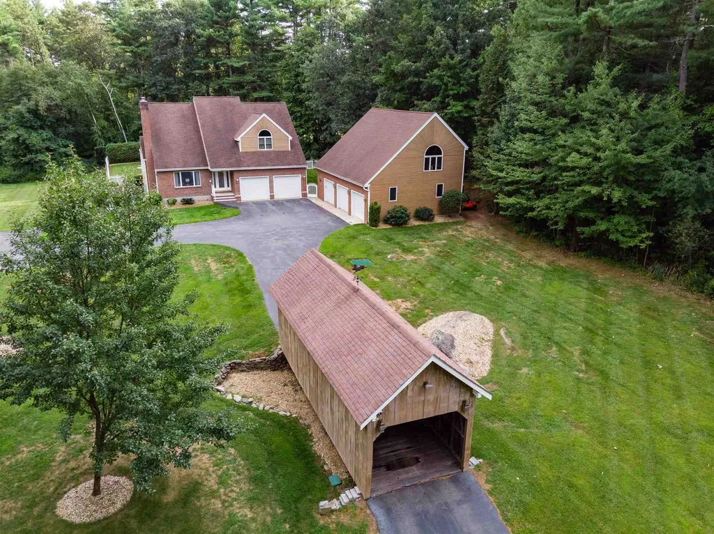 17 Greeley Road Pelham NH 03076