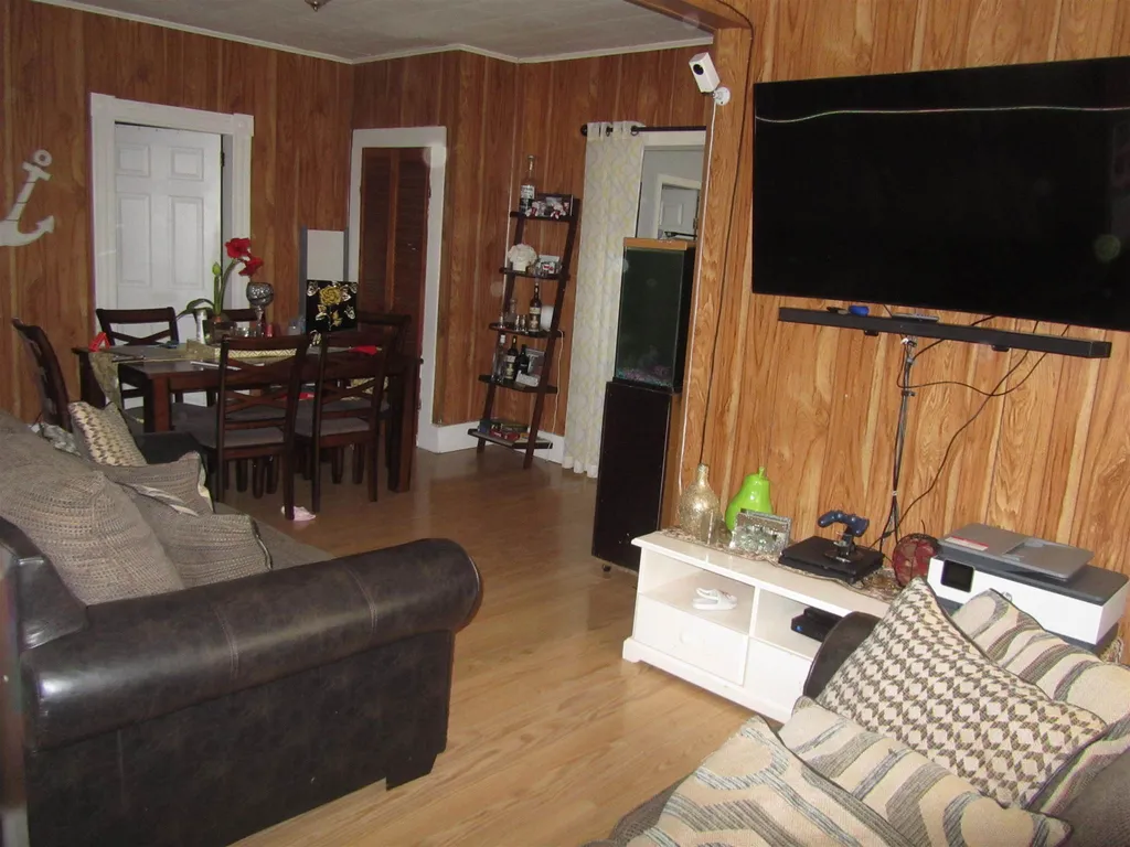 23-25 Salem Street Nashua NH 03064
