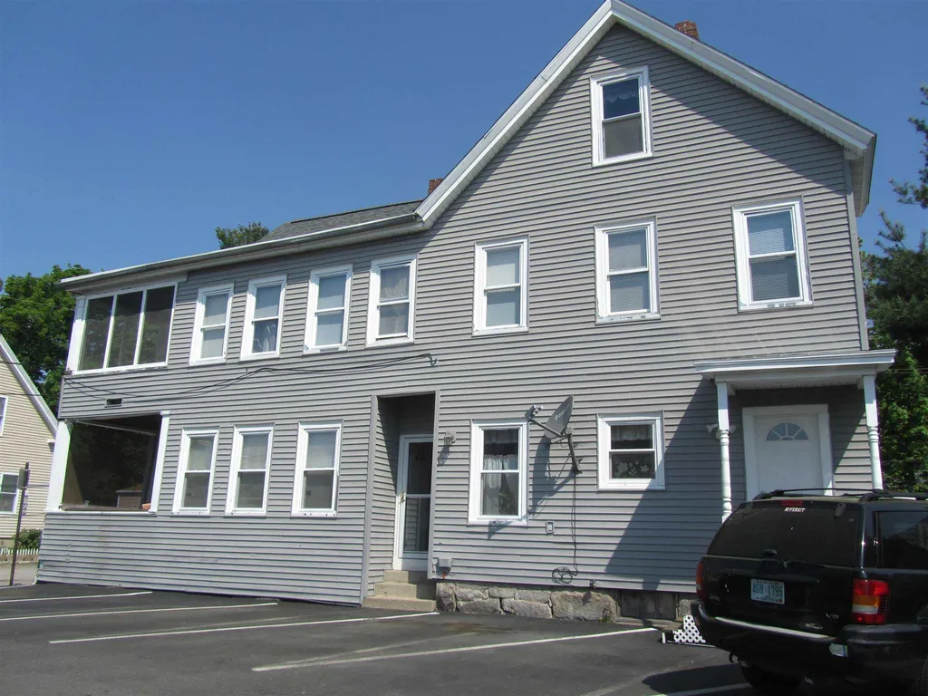 23-25 Salem Street Nashua NH 03064