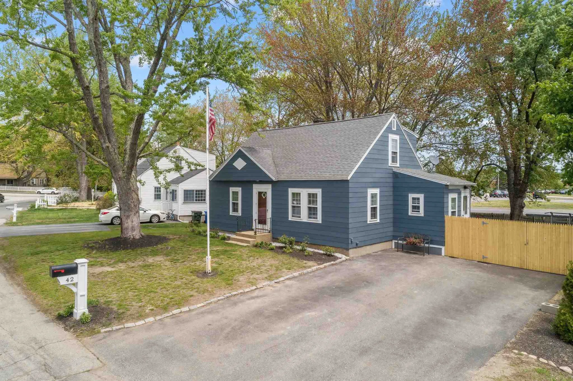 42 Tougas Avenue Manchester NH 03109