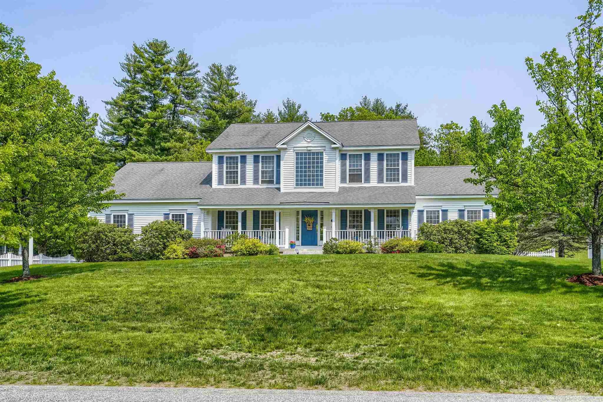 25 Winding Road Bedford NH 03110