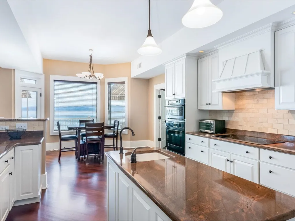 11 Driftwood Lane Burlington VT 05408