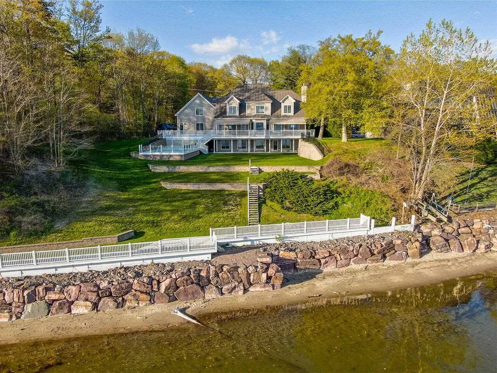 11 Driftwood Lane Burlington VT 05408