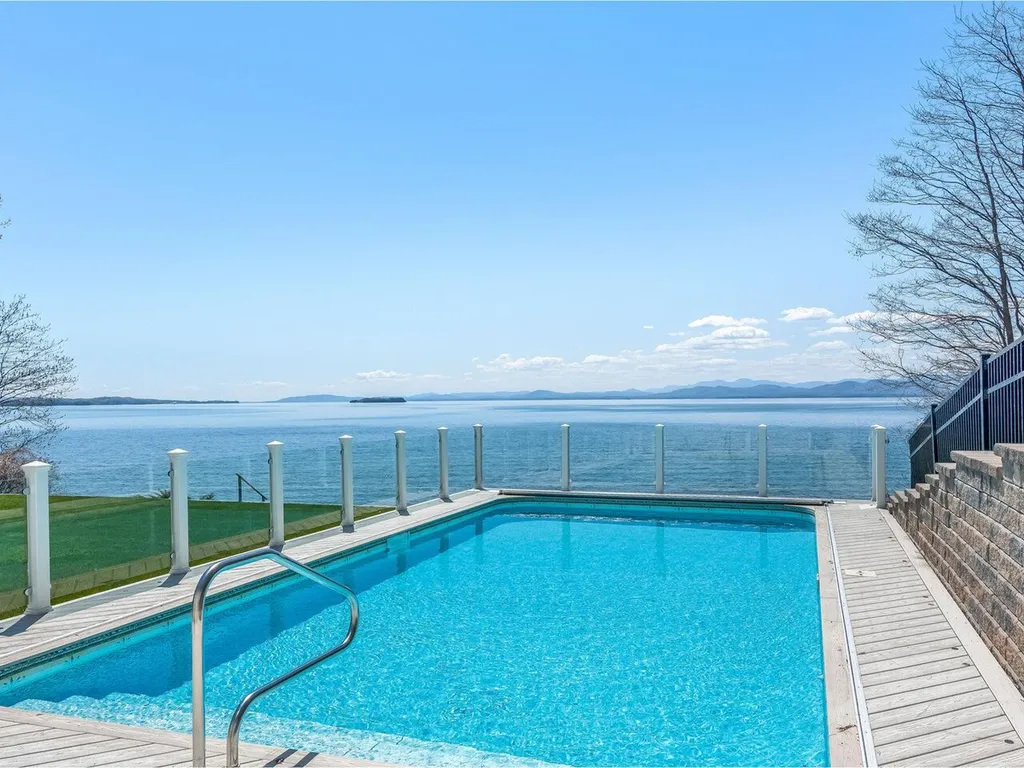 11 Driftwood Lane Burlington VT 05408