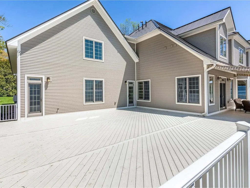 11 Driftwood Lane Burlington VT 05408