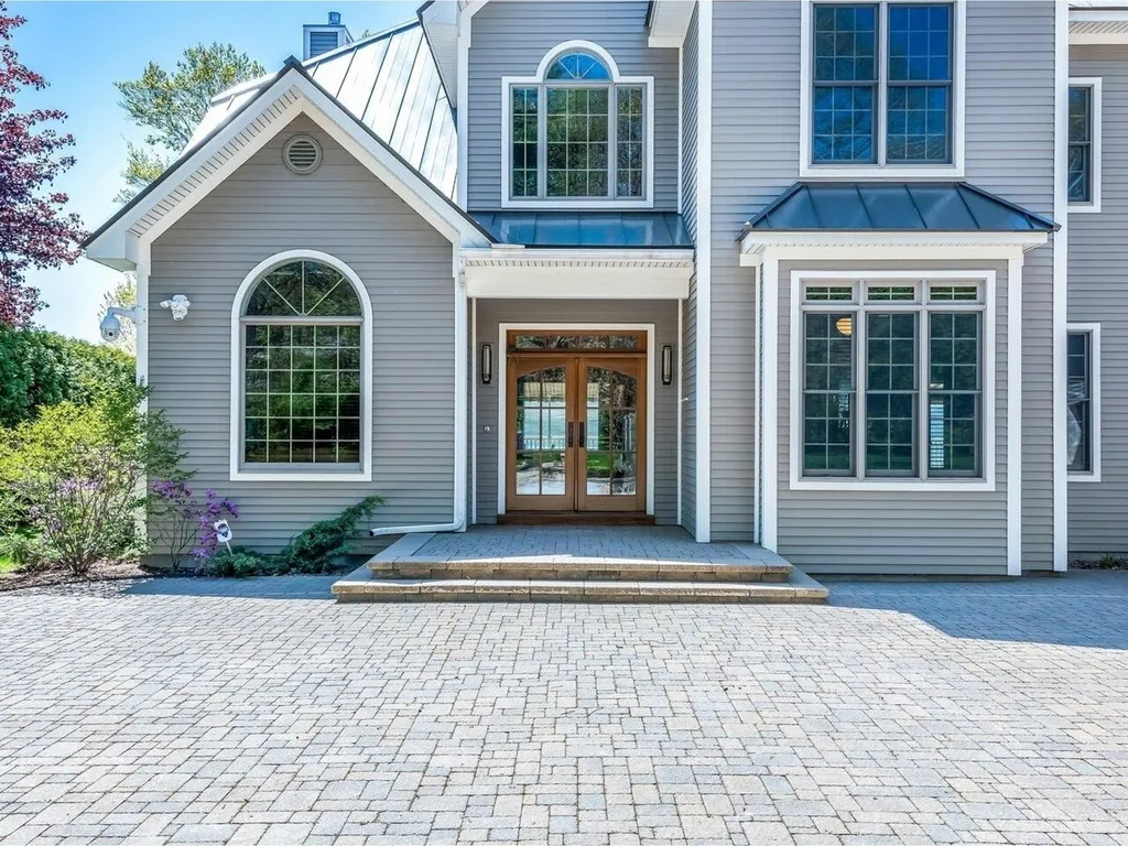 11 Driftwood Lane Burlington VT 05408