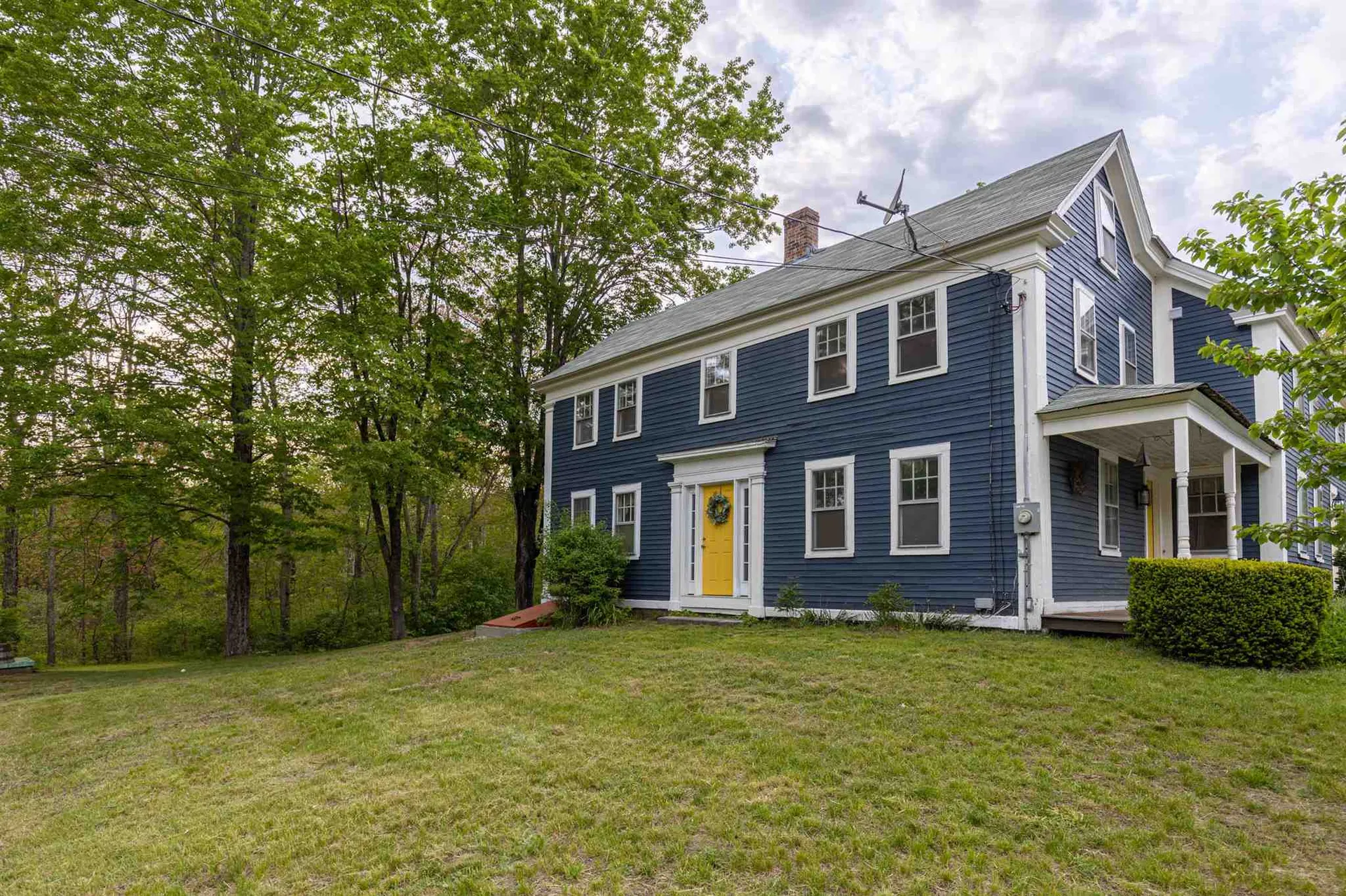 323 Washington Street Barrington NH 03825