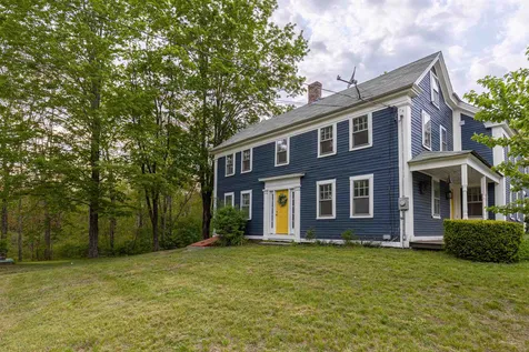 323 Washington Street Barrington NH 03825