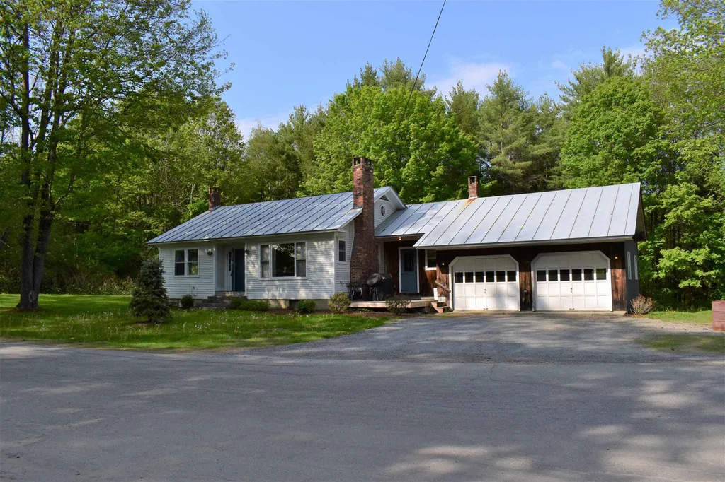 14 Turnpike Road Thetford VT 05043