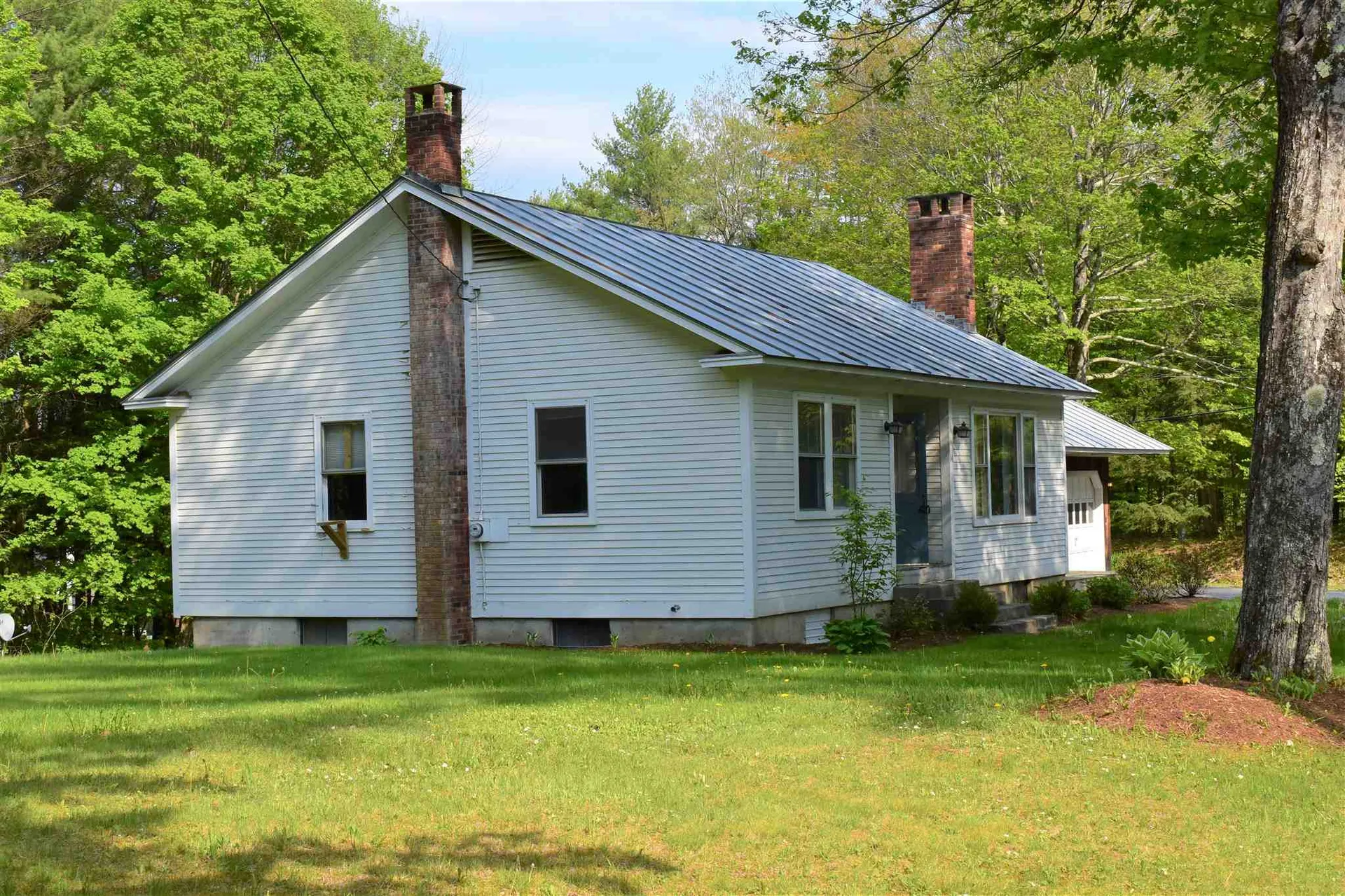 14 Turnpike Road Thetford VT 05043