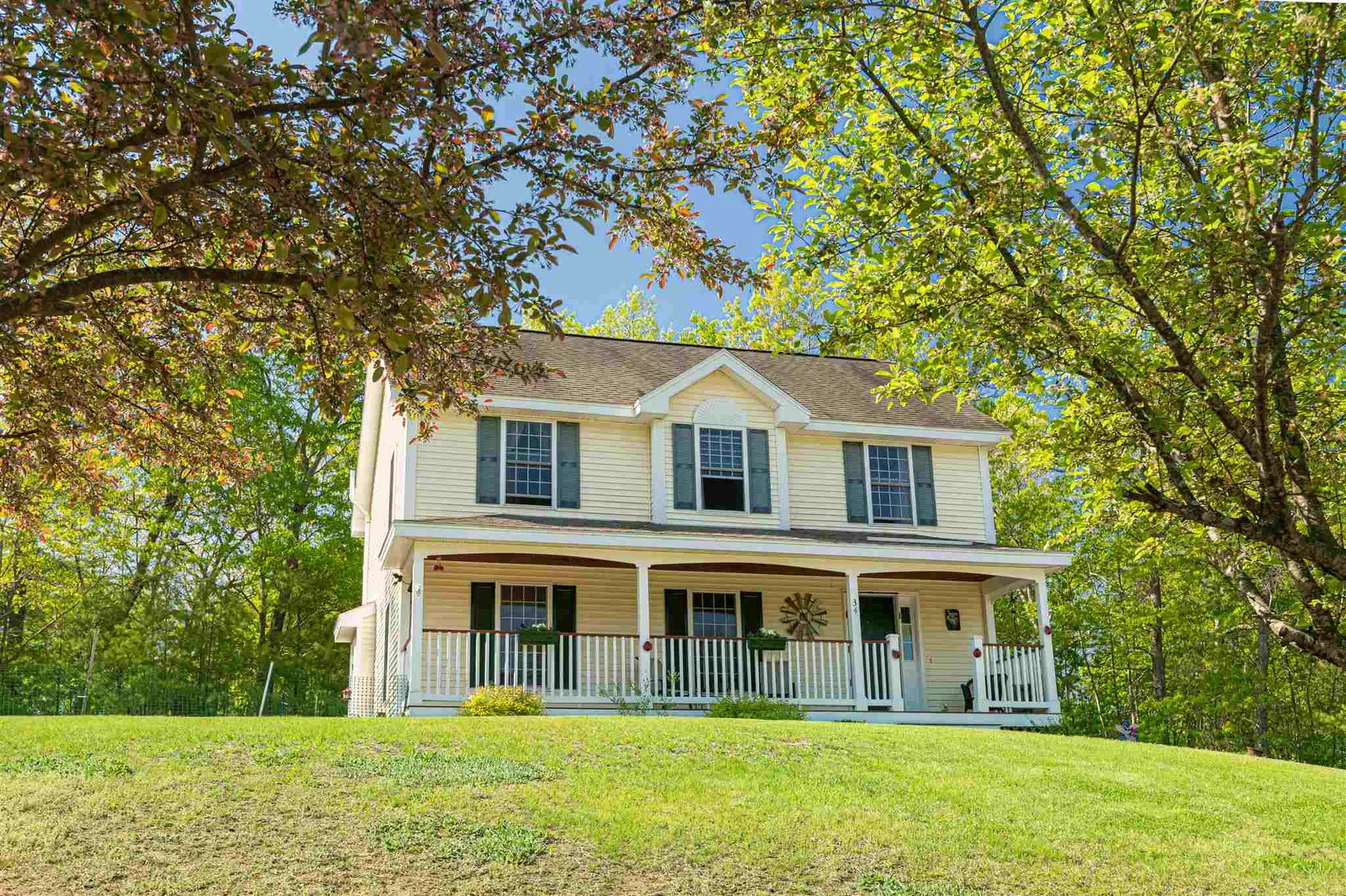 34 Burgess Street Litchfield NH 03052