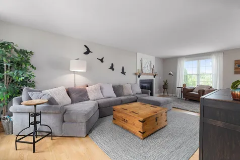 5 Washington Drive Brentwood NH 03833