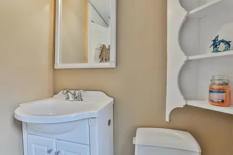 11 Towle Avenue Hampton NH 03842