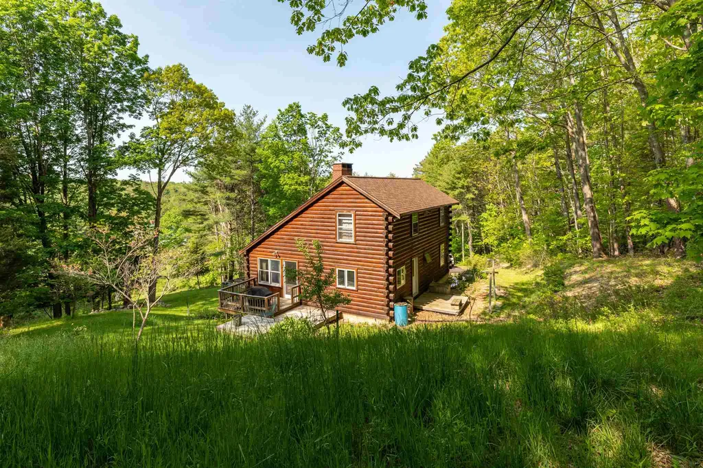 34 Drake Lane Eliot ME 03903
