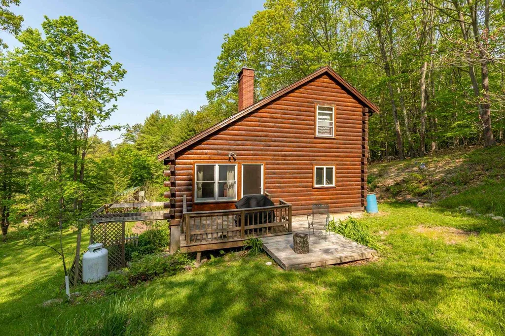 34 Drake Lane Eliot ME 03903