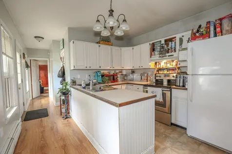 18 Bismark Street Manchester NH 03102