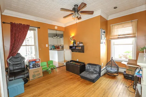 18 Bismark Street Manchester NH 03102