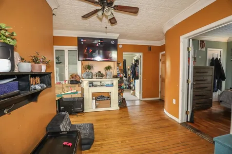 18 Bismark Street Manchester NH 03102