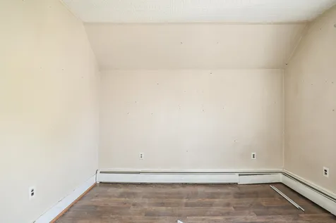 18 Bismark Street Manchester NH 03102