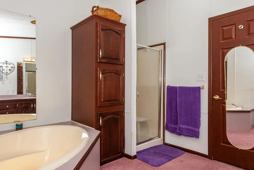 29 Cherokee Way Rochester NH 03867