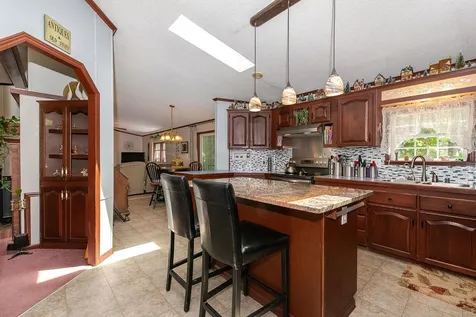 29 Cherokee Way Rochester NH 03867