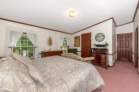 29 Cherokee Way Rochester NH 03867