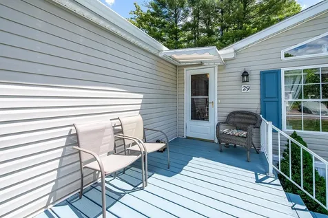 29 Cherokee Way Rochester NH 03867