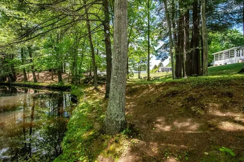 29 Cherokee Way Rochester NH 03867
