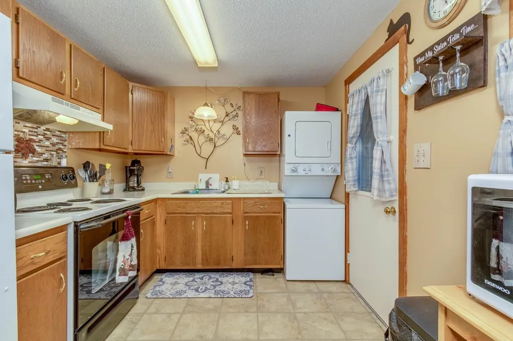 132 Smith Avenue Pembroke NH 03275