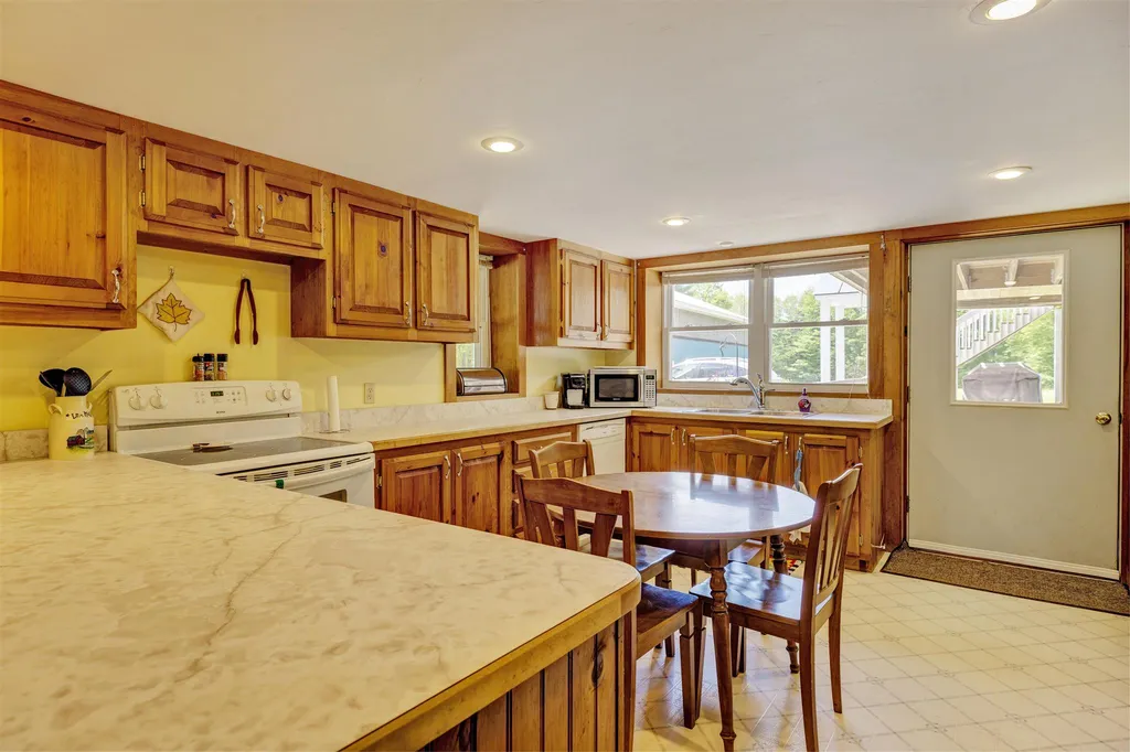 245 Center Of Town Road Plainfield NH 03770