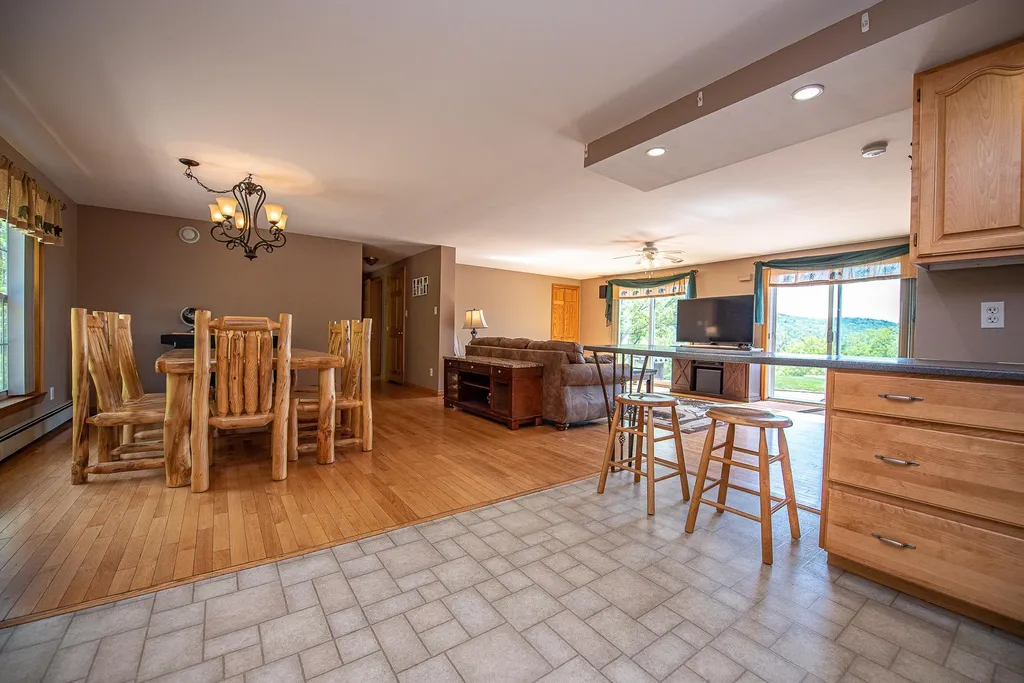 16 Clement Road New Hampton NH 03256
