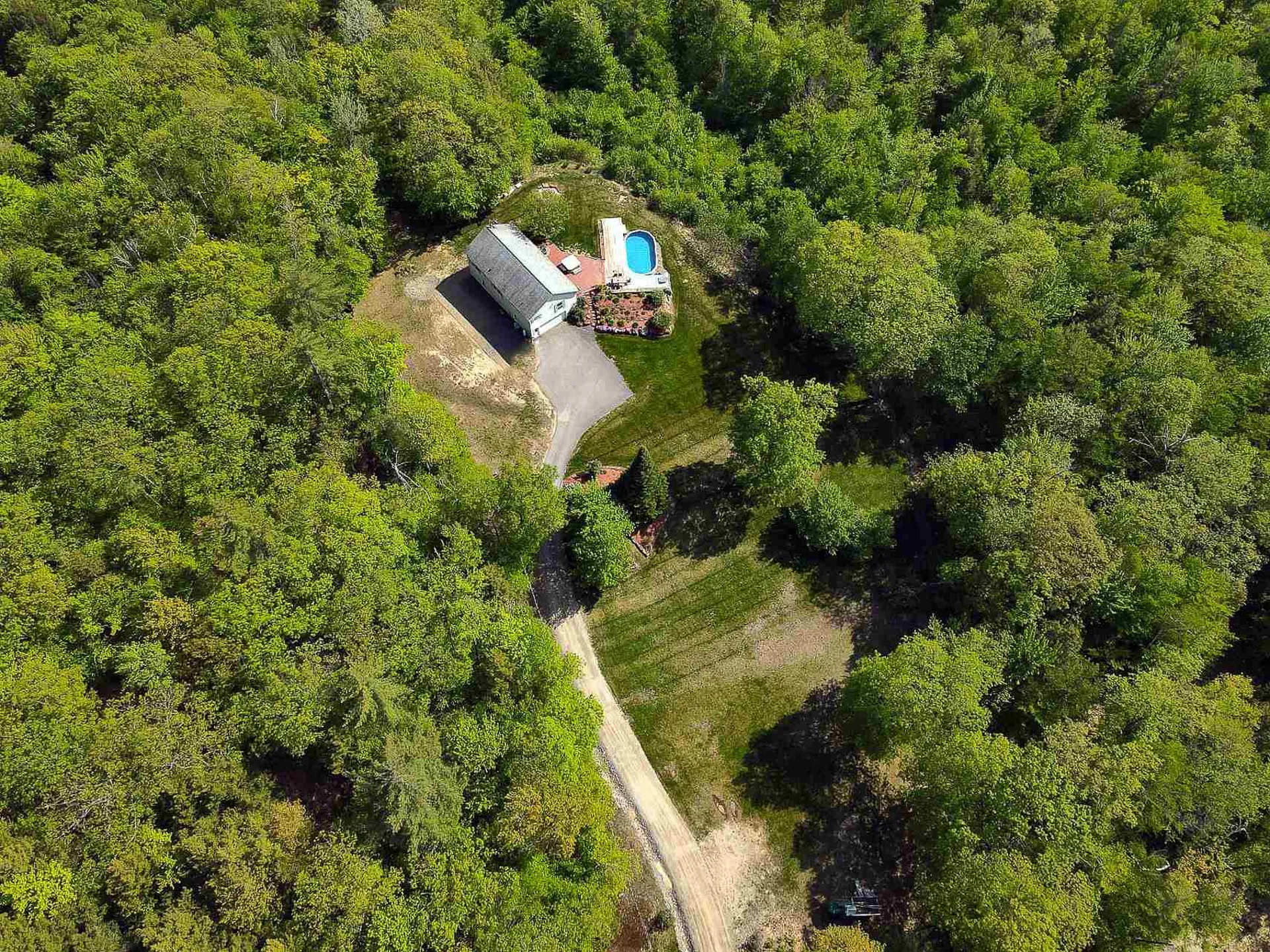 16 Clement Road New Hampton NH 03256