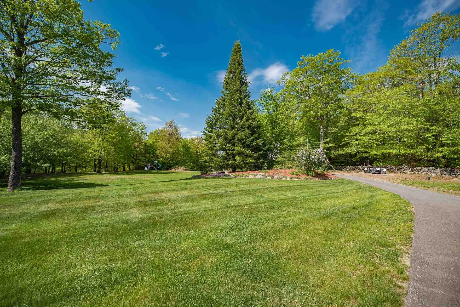 16 Clement Road New Hampton NH 03256