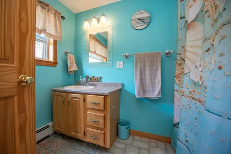 16 Clement Road New Hampton NH 03256