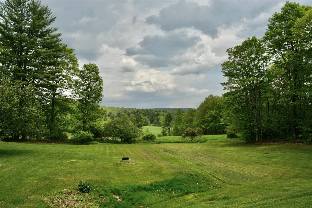 96 Dogford Road Hanover NH 03750