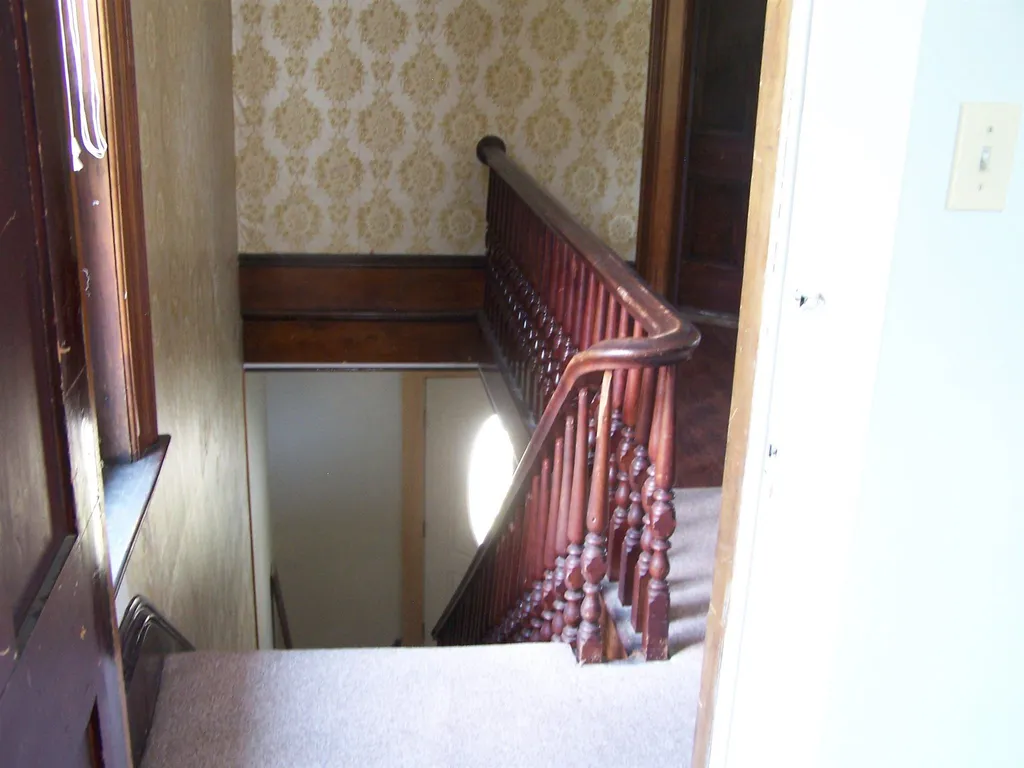 278 Pleasant Street Claremont NH 03743