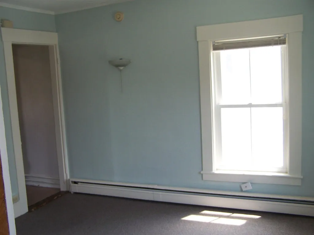 278 Pleasant Street Claremont NH 03743