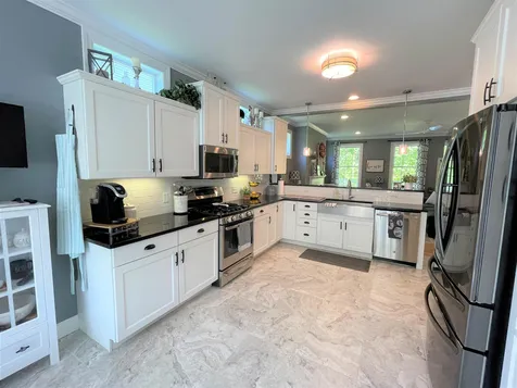 105 Waterlefe Way Colchester VT 05446