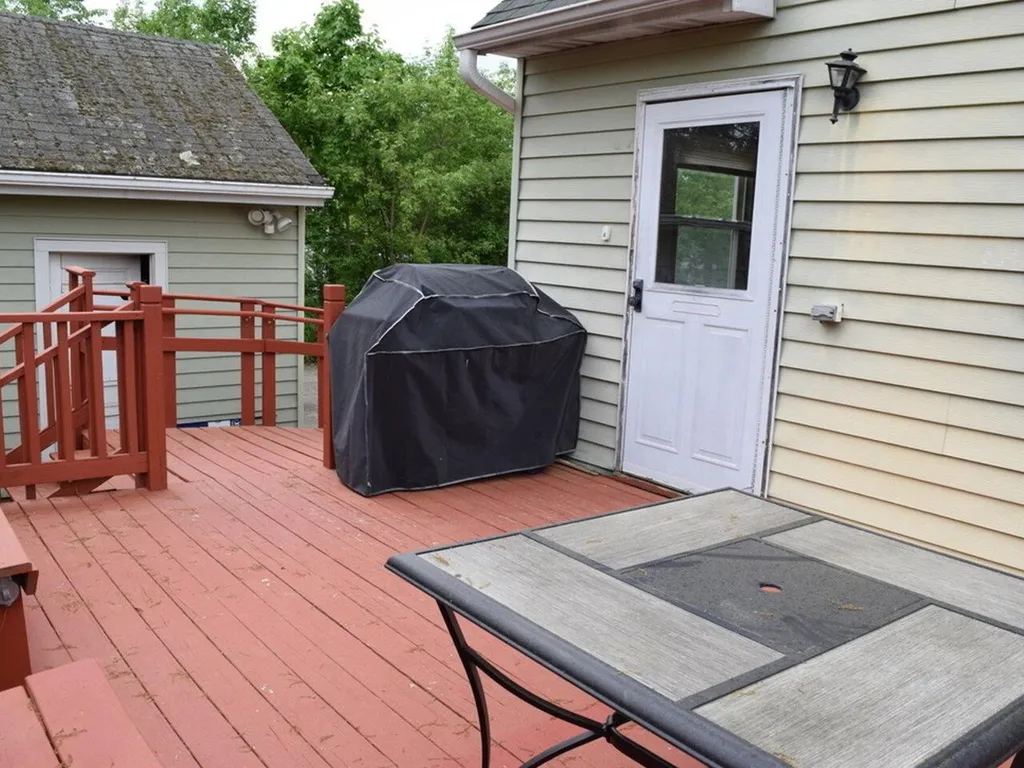 148 Laplatte Circle Shelburne VT 05482