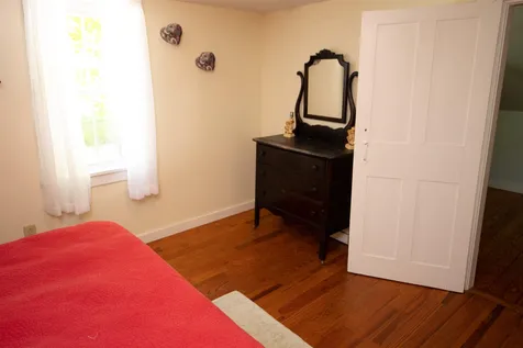 13 Commonwealth Avenue Ludlow VT 05149
