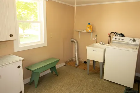 13 Commonwealth Avenue Ludlow VT 05149