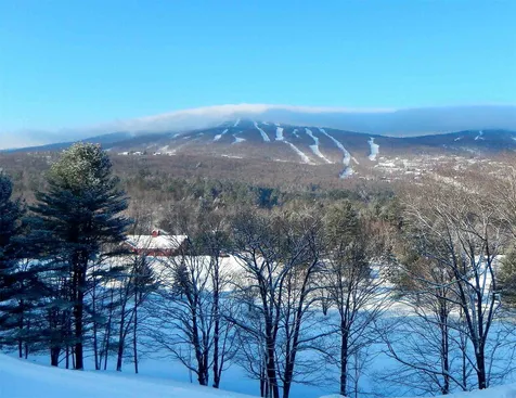 13 Commonwealth Avenue Ludlow VT 05149