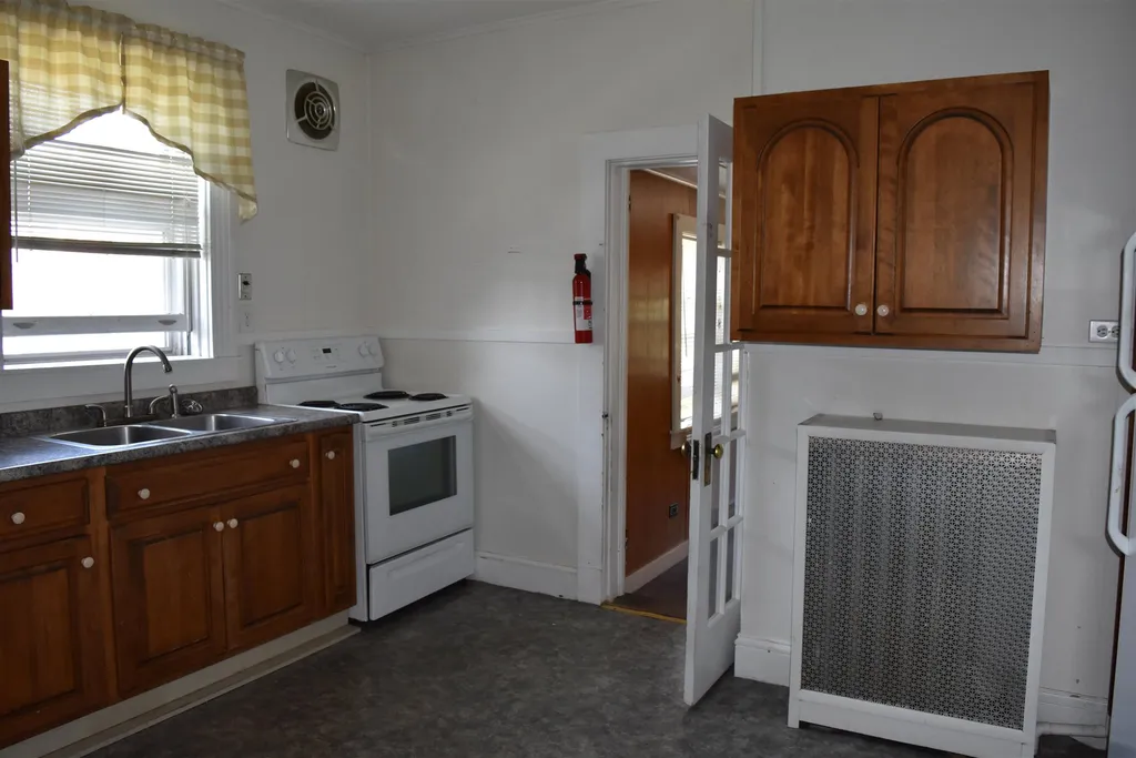 93 Center Street Rutland City VT 05701