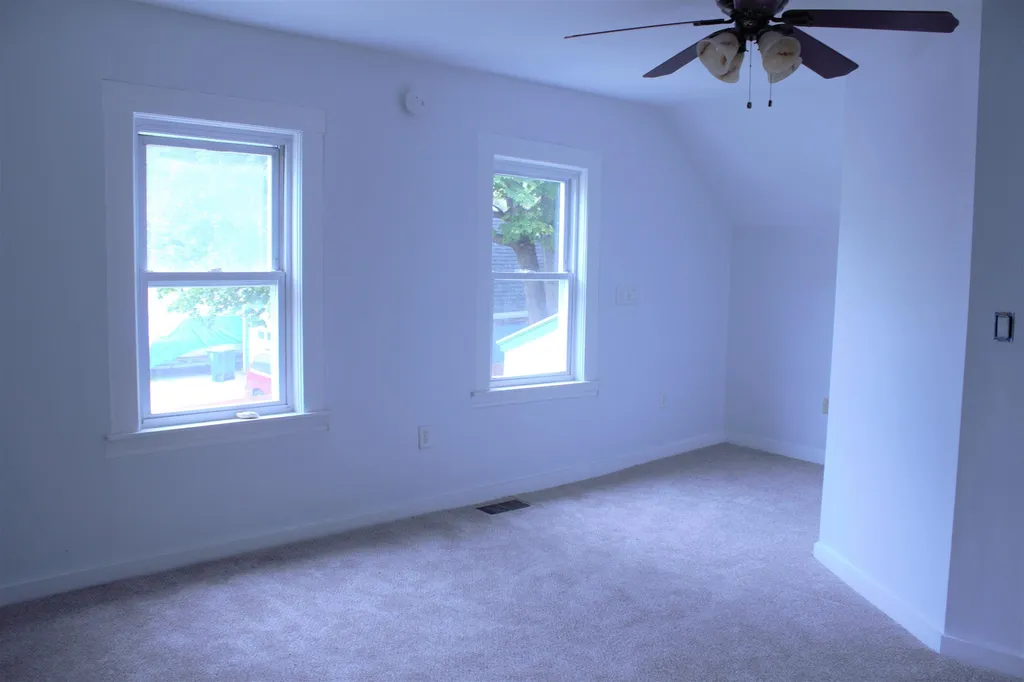 4-6 Paige Avenue Nashua NH 03064-2835