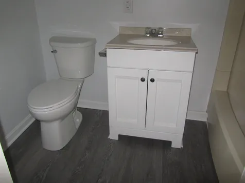 4-6 Paige Avenue Nashua NH 03064-2835