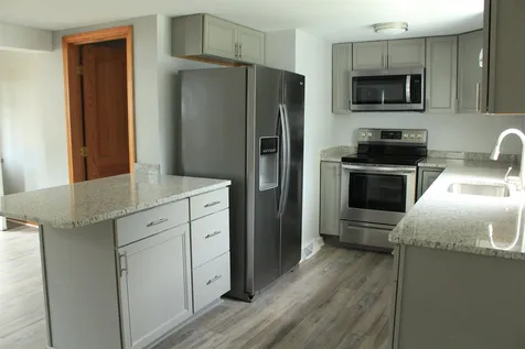 4-6 Paige Avenue Nashua NH 03064-2835