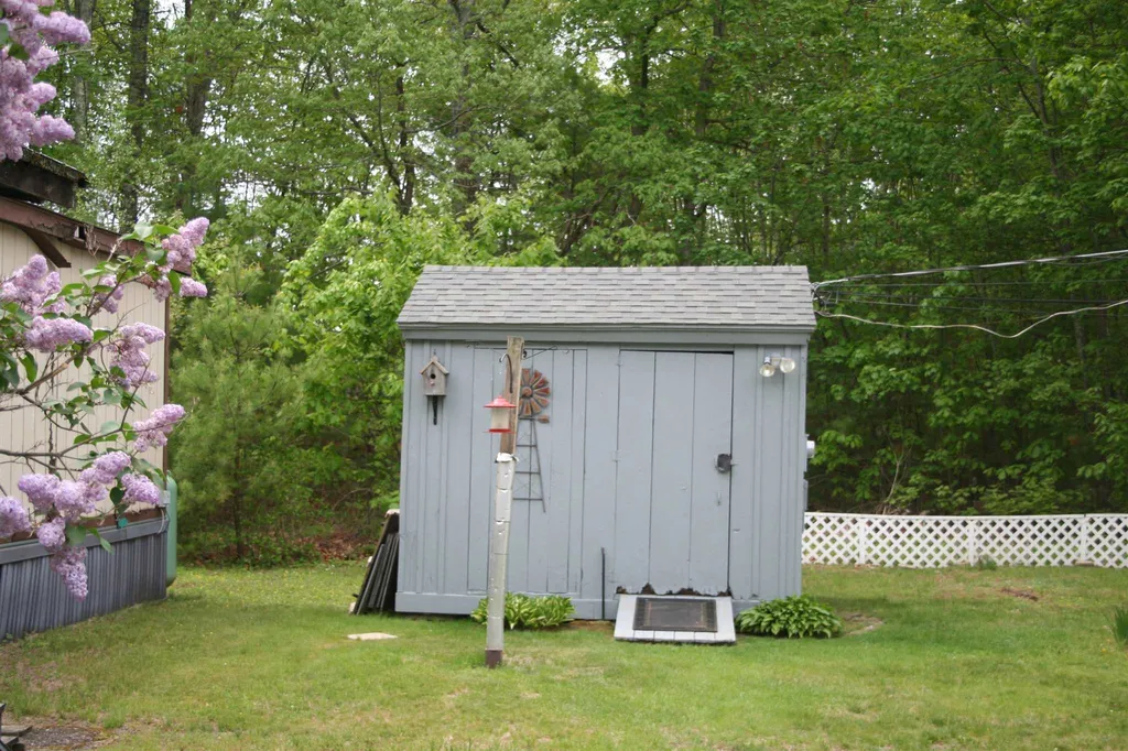 10 Pine Crest Estate Lee NH 03861