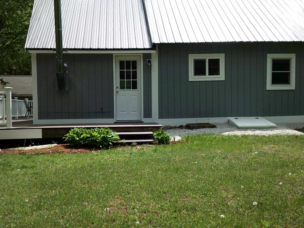 80 Buttermilk Lane Middleton NH 03887