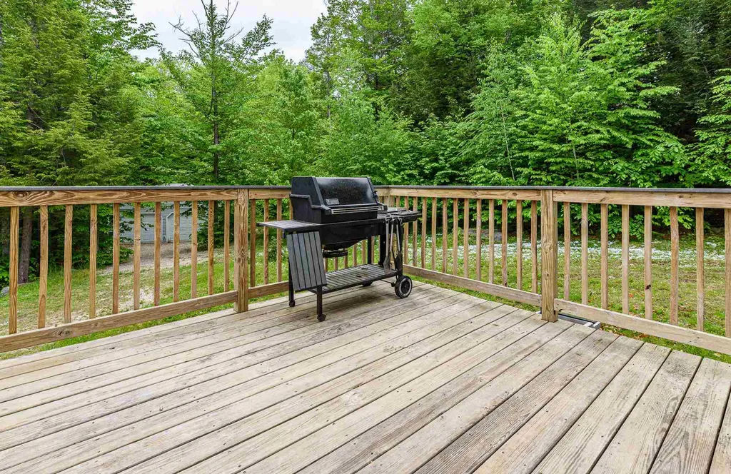 48 Coachman Drive Barrington NH 03825